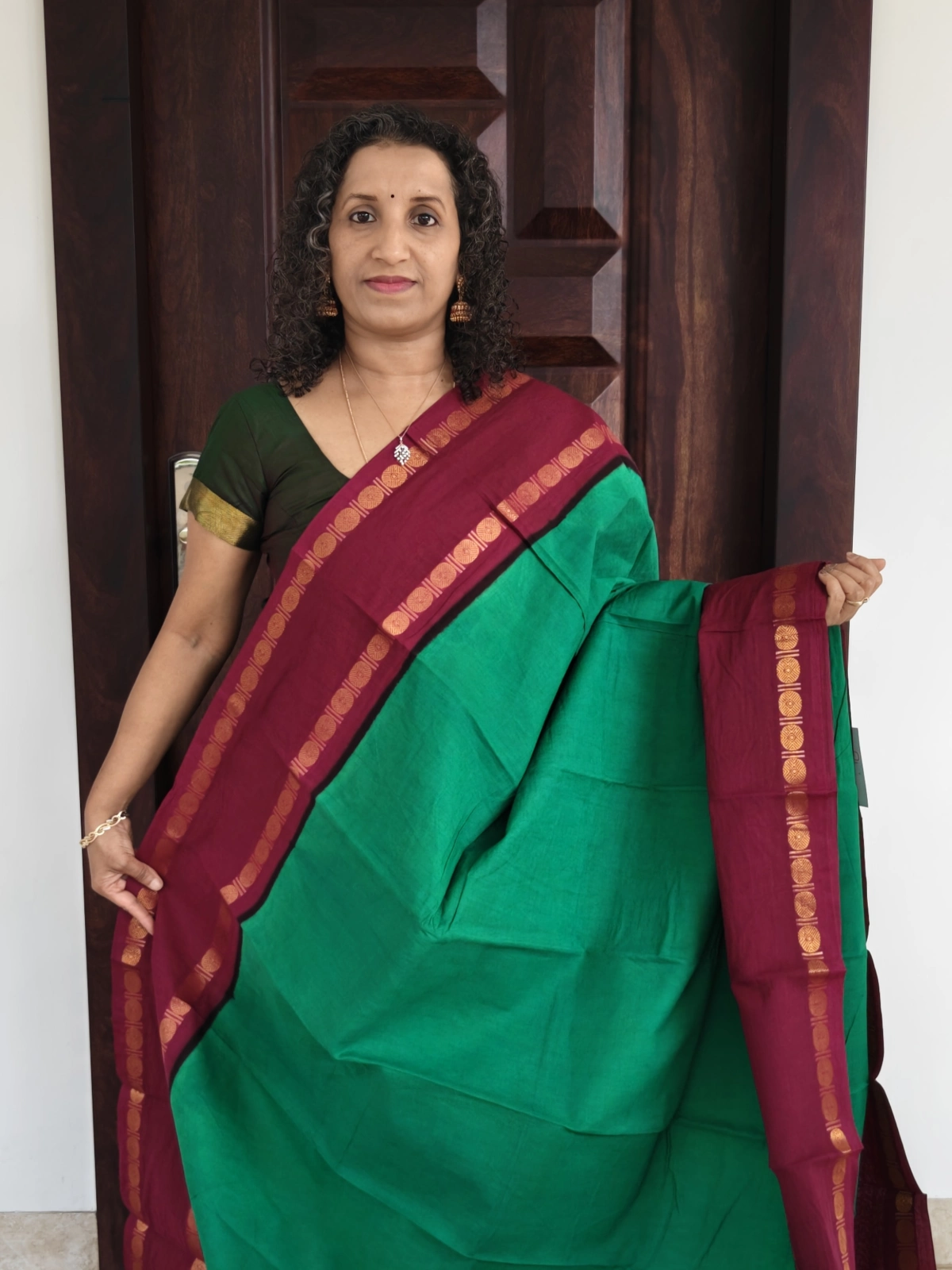 Green And Maroon Rudrasham Gap Border Sungudi Cotton Psc013 1A